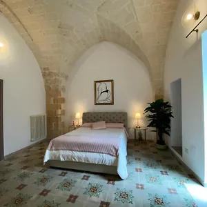 https://dimora-fl.lecce-hotels.com